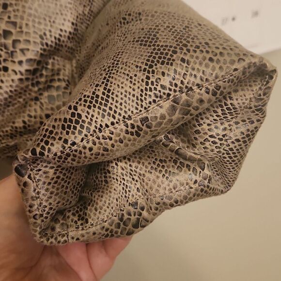 Tyler Boe Tan Python-Print Puffer Bomber Jacket Size L - Picture 9 of 10